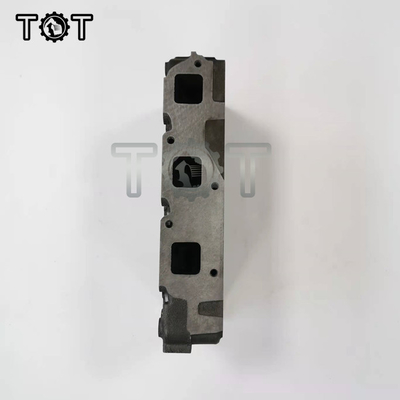 1A033-03043 Kubota D1703 Głowica cylindra U35 L3430 Części silnika koparki